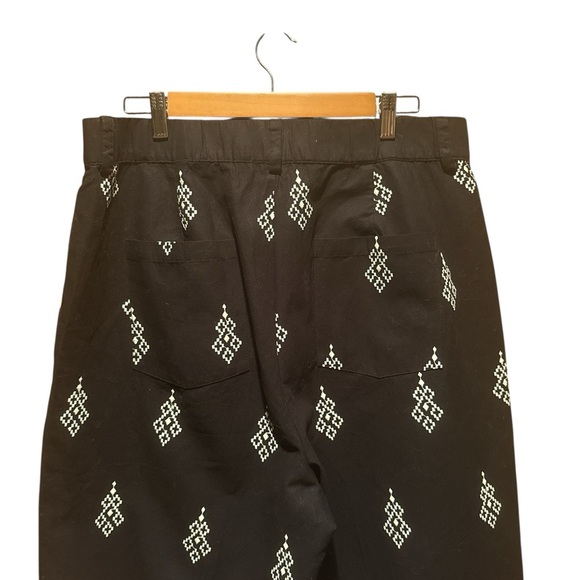 Adrianna Papell
Embroidered Wide Leg Trousers, Black/Cream - Picture 5 of 14